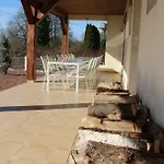De L'arnes Hébergement de vacances Saint-Clément-à-Arnes