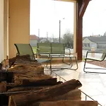 Hébergement de vacances De L'arnes *
